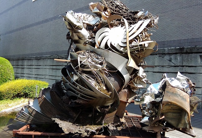 北九州市立美術館オブジェ