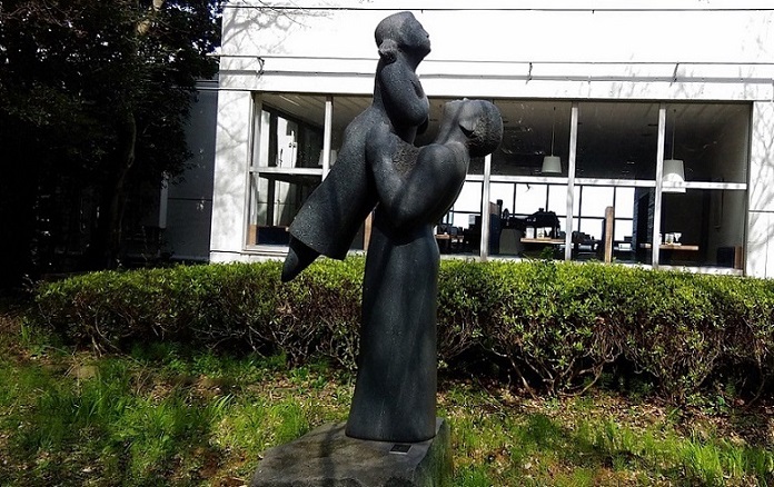 北九州市立美術館オブジェ