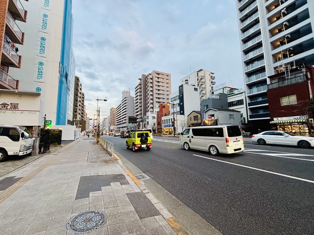 52FE9C3D-C4EF-4EFB-8EBB-5FF3499A3A80_1_105_c