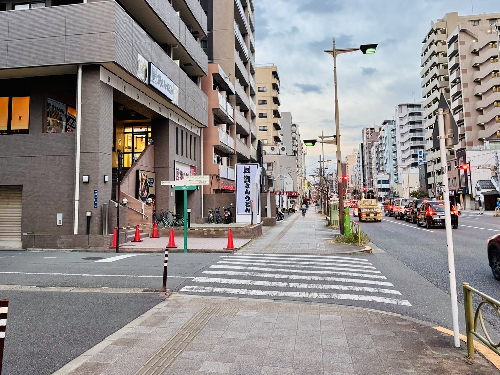 52FE9C3D-C4EF-4EFB-8EBB-5FF3499A3A80_1_105_c