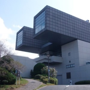 北九州市立美術館